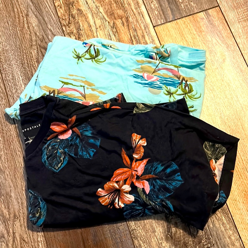 2 Aeropostale tee shorts men’s XL